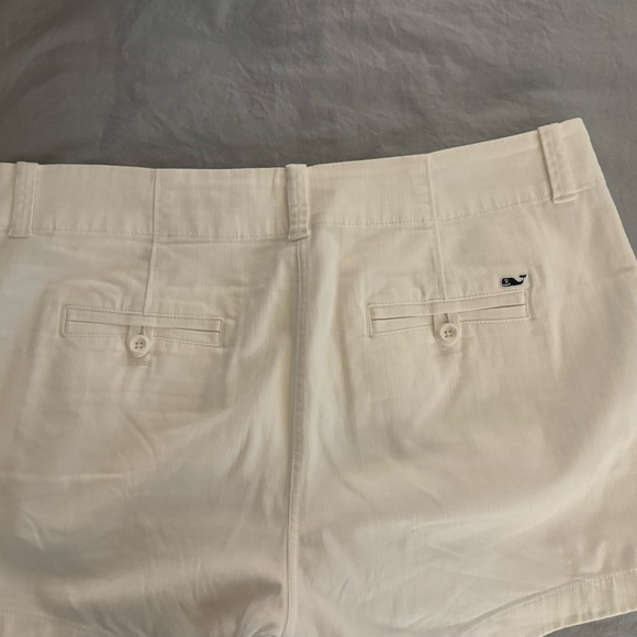 3-1/2” Vineyard Vine Shorts - Picture 2 of 3